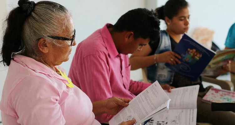 Professores de escola dominical participam de treinamento oferecido pela Portas Abertas na Colômbia