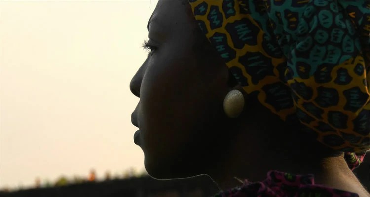 Leonie é de uma tribo Yakoma que tem diversos ritos para viúvas (foto representativa)