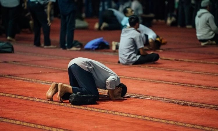 Apesar da tensão no período do Ramadã, cristãos escolhem não revidar a perseguição enfrentada